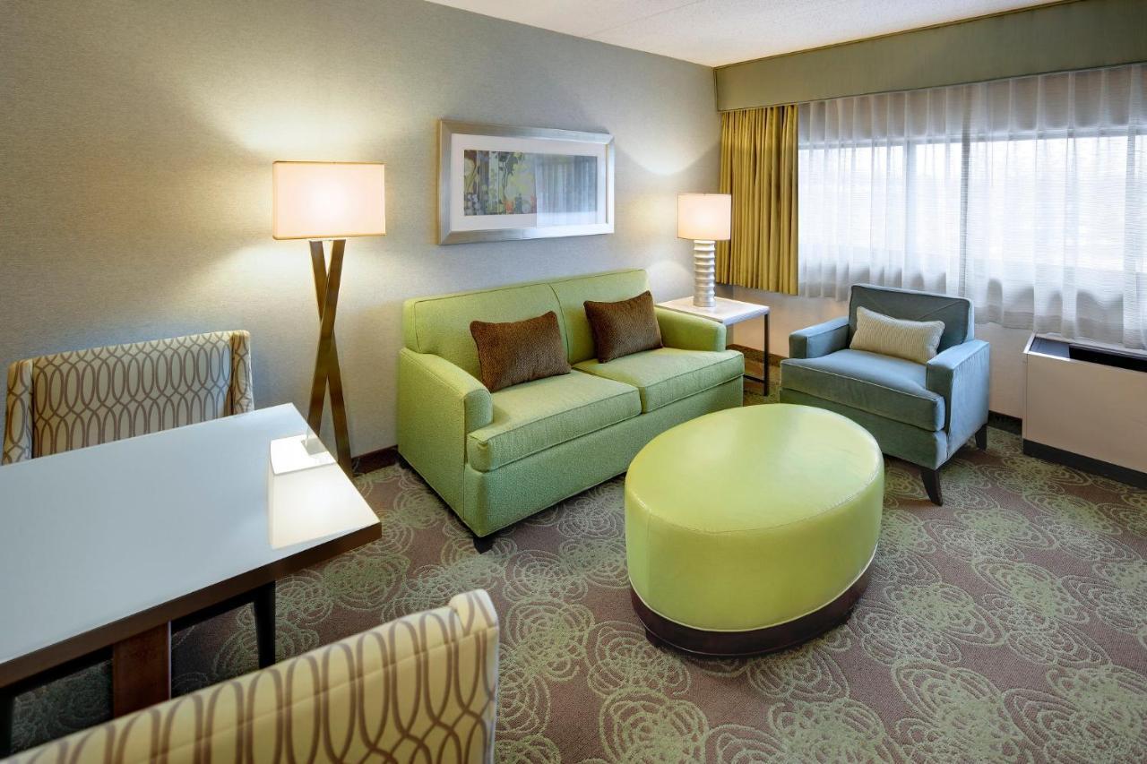 Crowne Plaza Lansing By Ihg Hotell Exteriör bild