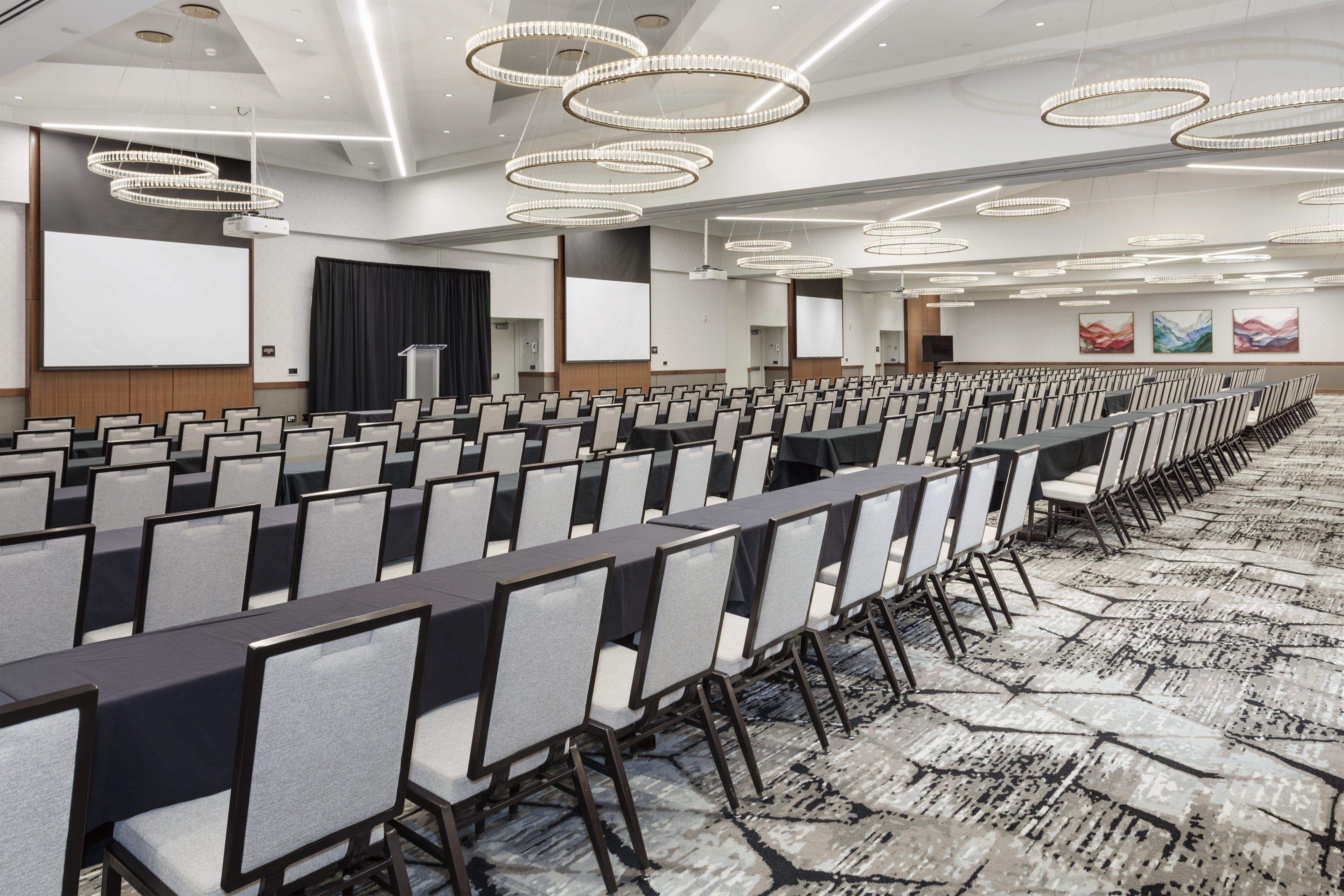 Crowne Plaza Lansing By Ihg Hotell Exteriör bild