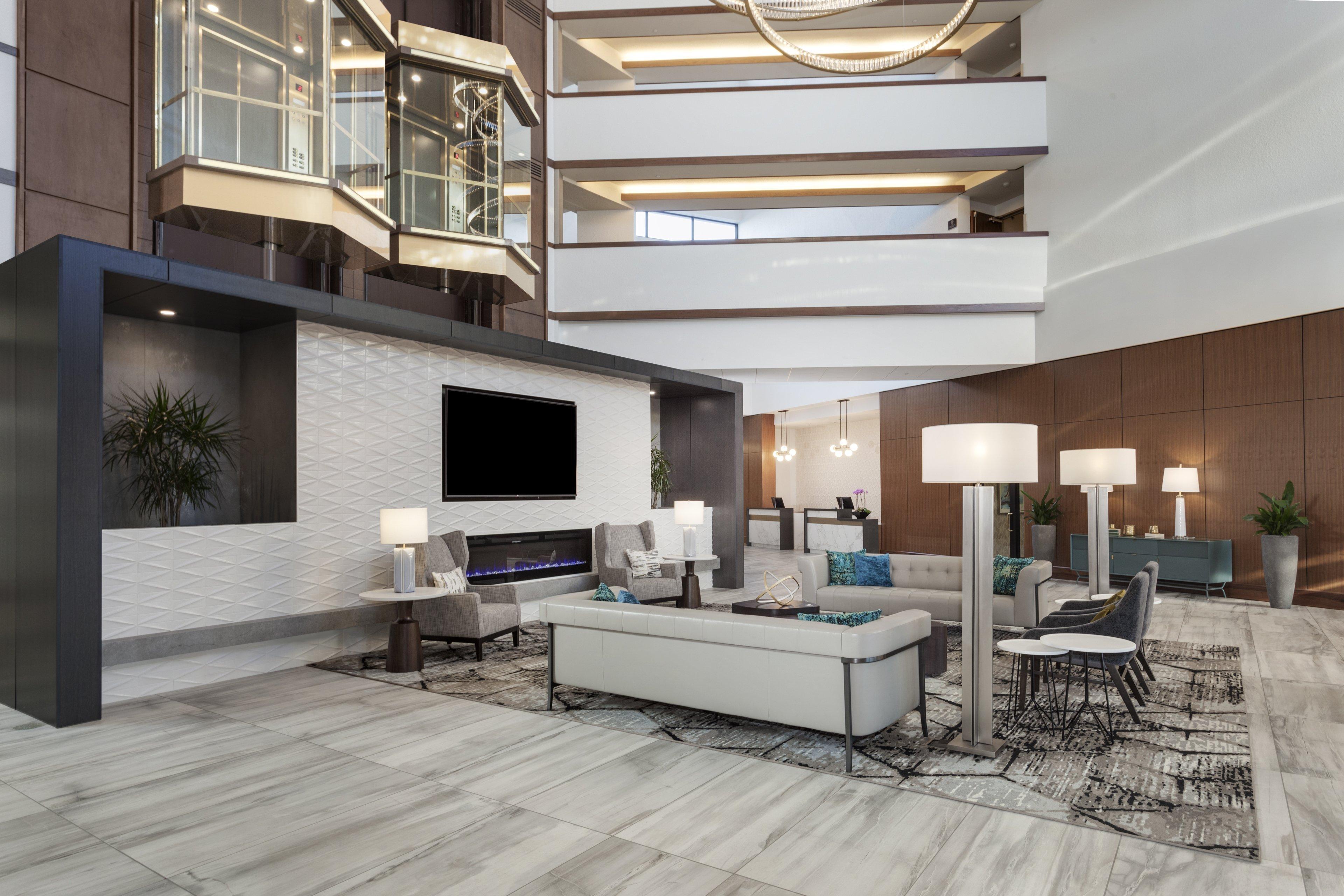 Crowne Plaza Lansing By Ihg Hotell Exteriör bild