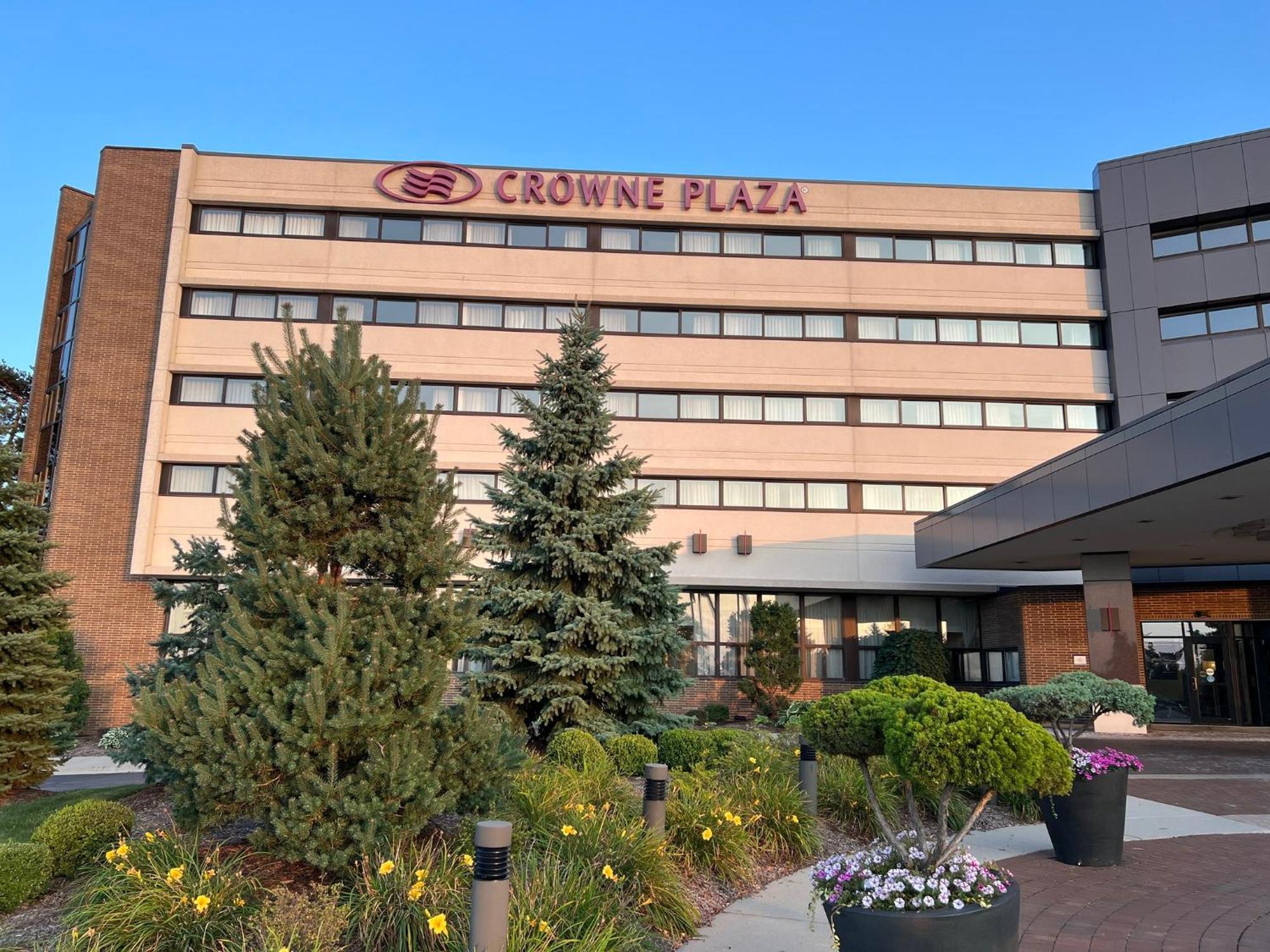 Crowne Plaza Lansing By Ihg Hotell Exteriör bild